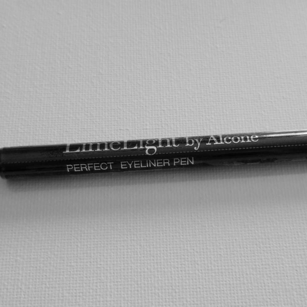 Limelight Perfect Eyeliner Pen Midnight Black